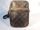 LOUIS VUITTON モノグラム ショルダーバック　285