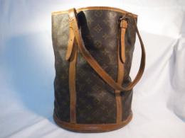 LOUIS VUITTON モノグラム ショルダーバック　290