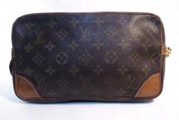 LOUIS VUITTON モノグラム セカンドバッグ　242