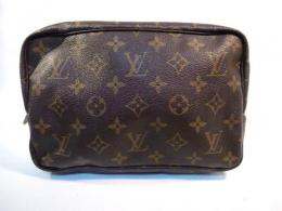 LOUIS VUITTON モノグラム セカンドバック　252