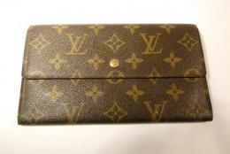 LOUIS VUITTON モノグラム 長財布　029