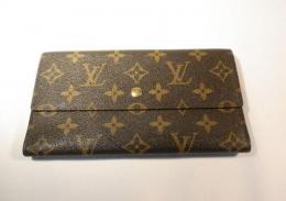 LOUIS VUITTON モノグラム 長財布　019